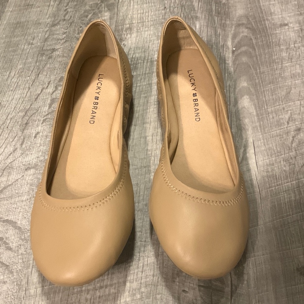 Lucky Brand Emmie Ballet Flats in Nude